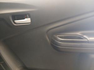Toyota Vitz 1.0 XR auto - Image 20