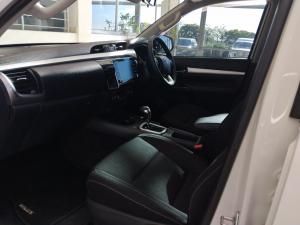 Toyota Hilux 2.8GD-6 48V double cab 4x4 Raider - Image 9