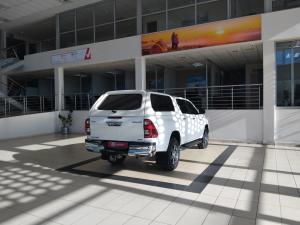 Toyota Hilux 2.8GD-6 48V double cab 4x4 Raider - Image 2