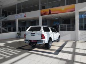Toyota Hilux 2.8GD-6 48V double cab 4x4 Raider - Image 3
