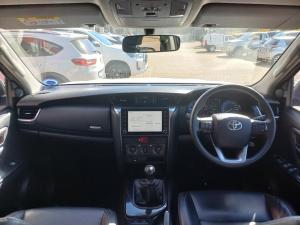 Toyota Fortuner 2.4GD-6 manual - Image 6