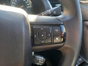 Toyota Fortuner 2.4GD-6 manual - Image 10