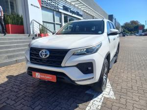 Toyota Fortuner 2.4GD-6 manual - Image 17