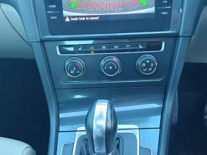 Volkswagen Golf VII 1.4 TSI Comfortline DSG - Image 24