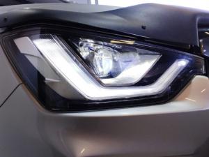 Isuzu D-Max 3.0TD double cab V-Cross - Image 10