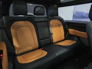 Land Rover Defender 90 D240 X-Dynamic HSE - Image 10