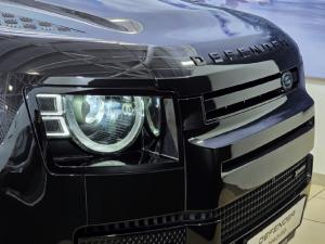 Land Rover Defender 90 D240 X-Dynamic HSE - Image 13
