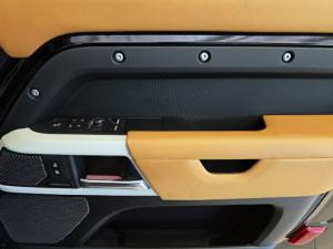 Land Rover Defender 90 D240 X-Dynamic HSE - Image 22