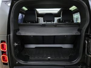 Land Rover Defender 90 D240 X-Dynamic HSE - Image 5