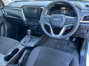 Isuzu D-Max 3.0TD single cab LS auto - Image 8