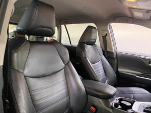 Toyota RAV4 2.0 VX - Image 8