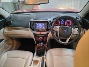 Mahindra XUV300 1.5TD W8 - Image 6