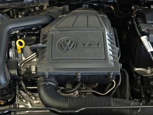Volkswagen Polo hatch 1.0TSI Life manual - Image 11