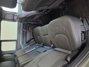 Land Rover Defender 110 D350 X-Dynamic HSE - Image 10