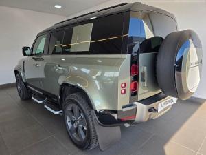 Land Rover Defender 110 D350 X-Dynamic HSE - Image 5
