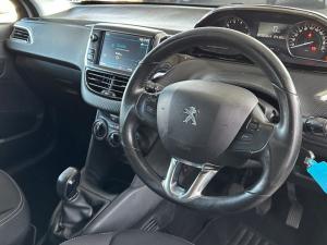 Peugeot 208 1.2 Active - Image 19