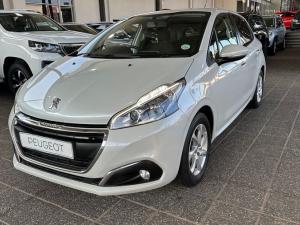 Peugeot 208 1.2 Active - Image 3