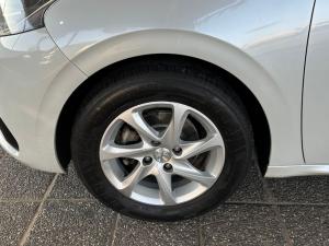Peugeot 208 1.2 Active - Image 5