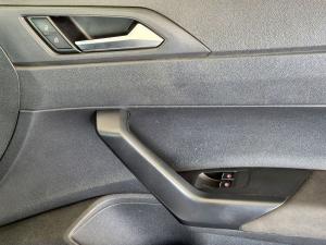 Volkswagen Polo hatch 1.0TSI Trendline - Image 18