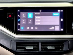 Volkswagen Polo sedan 1.6 Life manual - Image 18