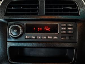Renault Kwid 1.0 Life - Image 10