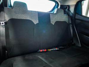 Renault Kwid 1.0 Life - Image 12