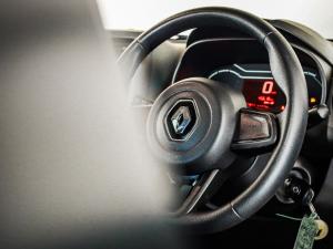 Renault Kwid 1.0 Life - Image 18