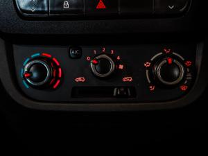 Renault Kwid 1.0 Life - Image 9