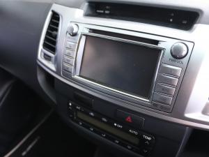 Toyota Hilux 3.0D-4D double cab Raider Legend 45 - Image 11