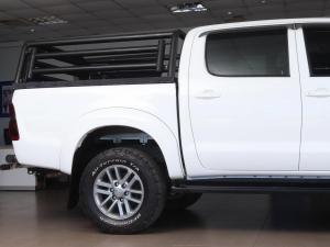 Toyota Hilux 3.0D-4D double cab Raider Legend 45 - Image 15