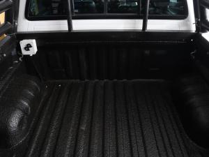 Toyota Hilux 3.0D-4D double cab Raider Legend 45 - Image 20