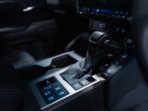 Toyota Land Cruiser Prado 2.8GD VX-R - Image 13