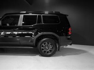 Toyota Land Cruiser Prado 2.8GD VX-R - Image 16