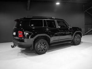 Toyota Land Cruiser Prado 2.8GD VX-R - Image 3