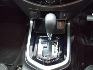 Nissan Navara 2.5DDTI LE/LE Plus automatic D/C - Image 17