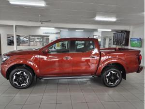 Nissan Navara 2.5DDTI LE/LE Plus automatic D/C - Image 3