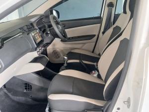 Renault Triber 1.0 Zen manual - Image 11
