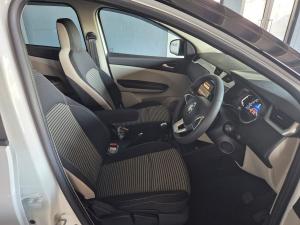 Renault Triber 1.0 Intens auto - Image 17