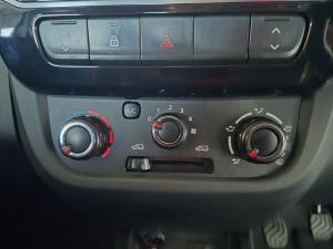 Renault Kwid 1.0 Zen - Image 10