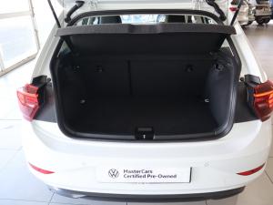 Volkswagen Polo hatch 1.0TSI Life manual - Image 21