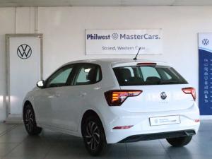 Volkswagen Polo hatch 1.0TSI Life manual - Image 3