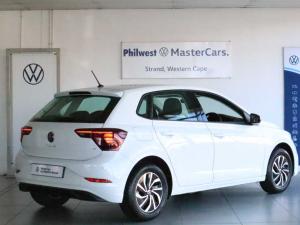 Volkswagen Polo hatch 1.0TSI Life manual - Image 5