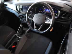Volkswagen Polo hatch 1.0TSI Life manual - Image 8