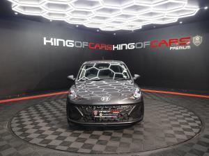 Hyundai Grand i10 1.0 Premium hatch - Image 2