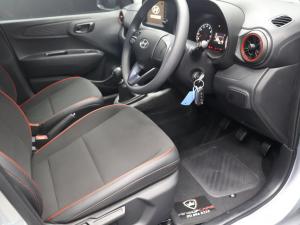 Hyundai Grand i10 1.0 Premium hatch - Image 9