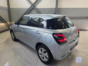 Suzuki Swift 1.2 GL+ auto - Image 3