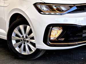 Volkswagen Polo sedan 1.6 Life manual - Image 3