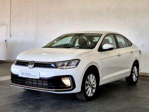 Volkswagen Polo sedan 1.6 Life manual - Image 6
