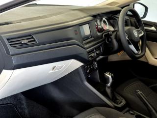 Volkswagen Polo sedan 1.6 auto