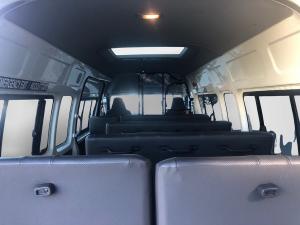 Toyota Hiace 2.5D-4D Ses-fikile 16-seater - Image 6